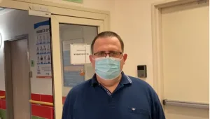אביה של בת 11 שנדבקה בנגיף ואושפזה בבי"ח: "השבוע הקשה בחיי"