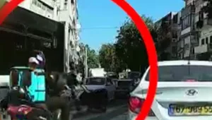 אופנוען פגע בעוצמה בעגלת תינוק במעבר חצייה - ונמלט מהמקום