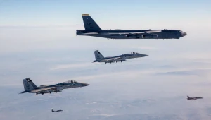 מסר לאיראן: מטוסי חיה"א ליוו מפציץ אמריקני בשמי ישראל • צפו