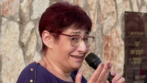 אמה של דיאנה שנרצחה לפני חודש ע"י בעלה - מדברת לראשונה