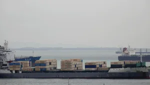 דיווח: ישראל תקפה לפחות 12 ספינות שהובילו נפט איראני לסוריה