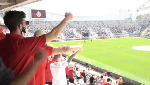 אחרי שנה של צפייה במשחקים מהבית: האוהדים חזרו למגרשים