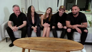 הערב ב"חושפים את הכל": מה קרה כשגל פגשה את ההורים של תום?