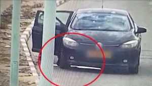 מוסכניק שפך שמן על הכביש, גרם לתאונות ורץ להציע תיקון בתשלום