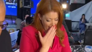 הסטורי של החדשות: תיעוד מיוחד מאחורי הקלעים של יום הבחירות