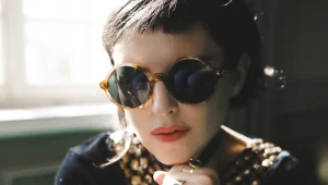 תעודת זהות | לארה רוסבנובסקי