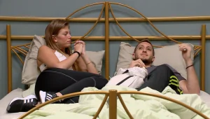 טיילור מנסה לבחון את בנזיני על שמות הסבים שלה | הצצה לפרק הבא