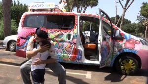 "טיפול לנשמה": המיזם "ליצנבולנס" שמגשים חלום לילדים חולים