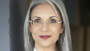 האם ניתן להשיג מראה טבעי בעזרת טיפולים אסתטיים?