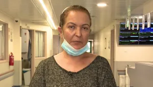 ביקש מנוסע אחר באוטובוס לעטות מסכה - ונדקר; התוקף נמלט