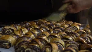אחרי ההימנעות מחמץ בפסח – הישראלים מסתערים על המאפיות