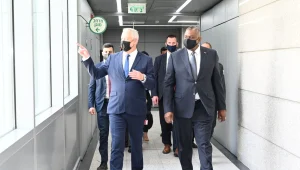 גנץ: "נעבוד כדי שכל הסכם עם איראן ימנע מרוץ חימוש גרעיני"