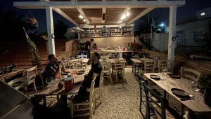 נ.צ בטלפון: המסעדן שכולם אוהבים פתח בר סודי על גג בתל אביב