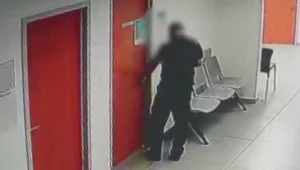 מתחזה לפציינט בקופות החולים וגונב לפני הכניסה לרופא