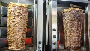 בגלל שנחנק משווארמה: גבר פונה במצב קשה לבית חולים בירושלים