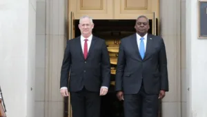 גנץ עקץ את נתניהו בארה"ב: "נמשיך בדיאלוג - לא בשיח מתריס"