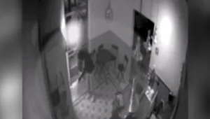 אל מול המצלמות: מצית את "הסביח של אורן" וכמעט נשרף בעצמו