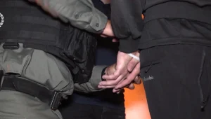 סוכן סמוי חשף מעבדות נשק לא חוקי שמוברח לישראל