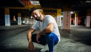 דן ברטוב עזב את האולטראס ונפל למלכודת בשיר חדש