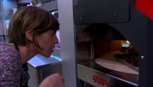 מי יכין את המאפה היווני המושלם? השפים טועמים את מנת האפייה