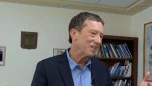 היועץ הכלכלי של נתניהו: "כשאני לא מסכים איתו – אני שותק"