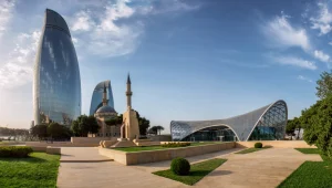 ירוקה ומחכה: באקו פותחת מחדש את שעריה לישראלים