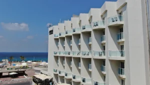 החל מ-600 שקל ל-4 נפשות בחדר בארץ: מבצעים משפחתיים שכדאי להכיר