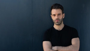 "על זה נכתב השיר? בחיים לא היינו מאמינים". היוצר נעם חורב בראיון בלעדי!