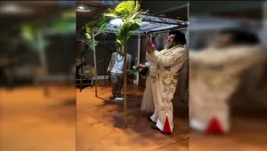 מה גרם לרב חרדי לחתן זוג צעיר כשהוא מחופש לאלביס פרסלי?