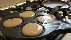 "אין באמת שליטה": איך גורמים לילדים לאכול פחות ממתקים בחופש?