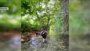 עמית בחובר במסע הקסום לגילוי המעיינות הנסתרים היפים בישראל