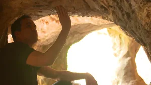 המערות הסודיות בישראל: מסע בין האתרים הנסתרים שלא הכרתם