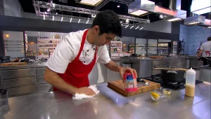 "אני דפוק במוח בקטע הזה": דן מתוודה שהוא חולה ניקיון