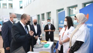 בנט לציבור הערבי: "זהו מאבק על הצלת חיים - לכו להתחסן"