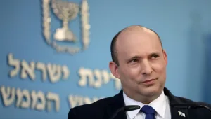 הימים הקשים של בנט: בין התנצלות מביכה לעימות מתקרב בעזה