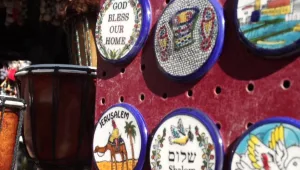 עושים את שוק פשפשים: אחד השווקים הכי קולינריים בארץ