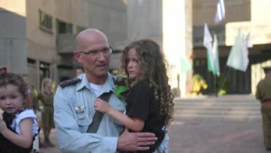 חודשיים לאחר מות המח"ט שרון אסמן, ביתו אמה עלתה לכיתה א'