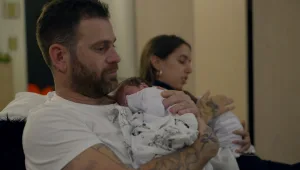"תני לי להיכנס ללחצים, אני אוהב להילחץ": עומר מילר נהנה מהלחץ שבגידול ילדים
