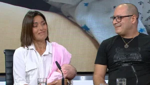 הנס של אסנת: ילדה שלישייה בגיל 51 וניצחה את הסטטיסטיקה