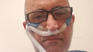 מתנגד החיסונים שחלה בקורונה נפטר בבית החולים