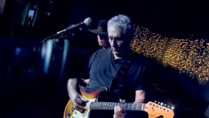 "הגיטרה תמיד תהיה שם": יהודה עדר חוגג יום הולדת 70