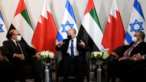 בנט נפגש עם שרים מבחריין והאמירויות: "שואפים להדק את היחסים"