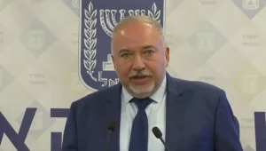 שכר המינימום יעלה, יום חופש נוסף: "עסקת החבילה" של ליברמן