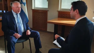 ליברמן מתחייב: תהיה רוטציה, הממשלה תחזיק 4 שנים וחצי