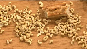 לכבוד יום הקשיו הבינלאומי: המאכלים הכי שווים מקשיו