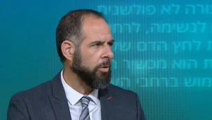 ניתוח החלפת מפרקים בברך וירך באמצעות רובוט ניתוחי