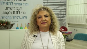לבנה נוידפר, מנהלת ביה"ס שחוזרת לחרם הקשה שעברה