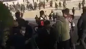 מחאות אלימות באיראן: הרוגה בעימותים בין המשטרה למפגינים