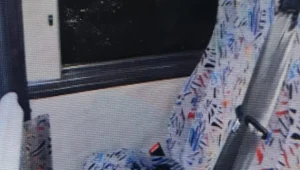 בן 12 נעצר בחשד שיידה אבנים על אוטובוס בבאר שבע