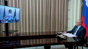 שיחת ביידן-פוטין: "ינקטו צעדים כלכליים חסרי תקדים במקרה של הסלמה צבאית"